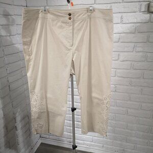 Laura Plus Ladies Size 20 Beige Capri's w/ Embroidery on Side of Each Leg
